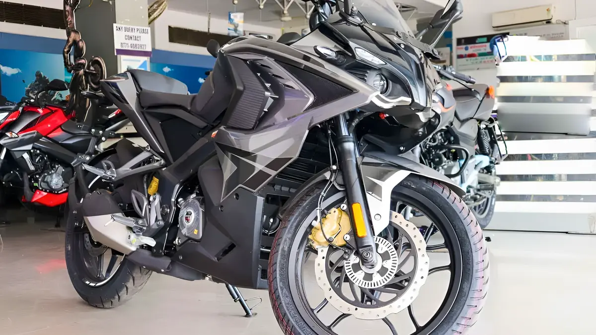 Bajaj Pulsar RS 200